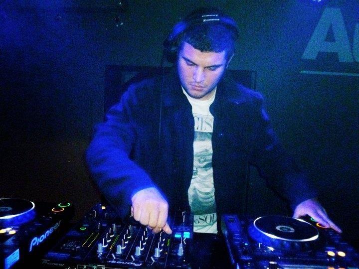 313128_10150293118643521_758245_n