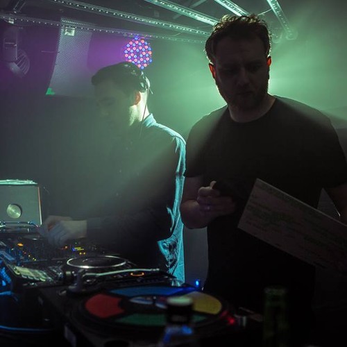 artworks-000078653945-wpa5c8-t500x500